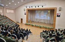 В азербайджанской армии прошли мероприятия по случаю Дня памяти великого лидера Гейдара Алиева (ФОТО)