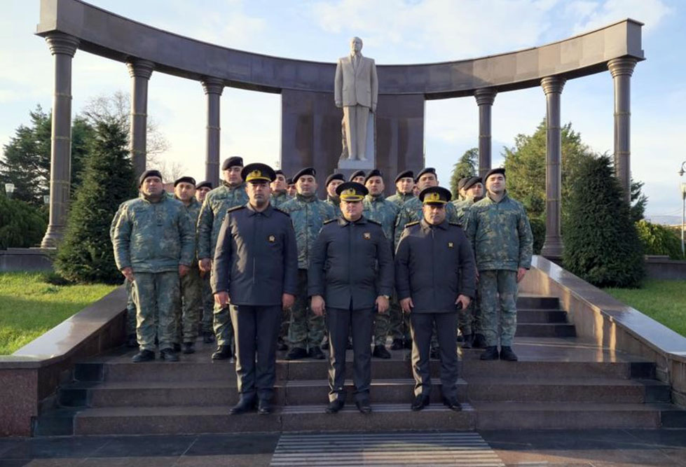 В азербайджанской армии прошли мероприятия по случаю Дня памяти великого лидера Гейдара Алиева (ФОТО)