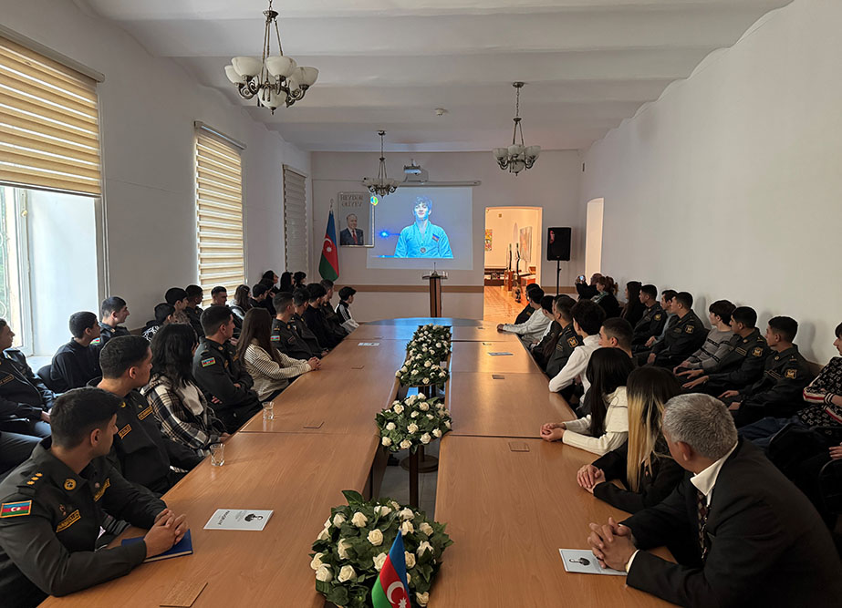 В азербайджанской армии прошли мероприятия по случаю Дня памяти великого лидера Гейдара Алиева (ФОТО)