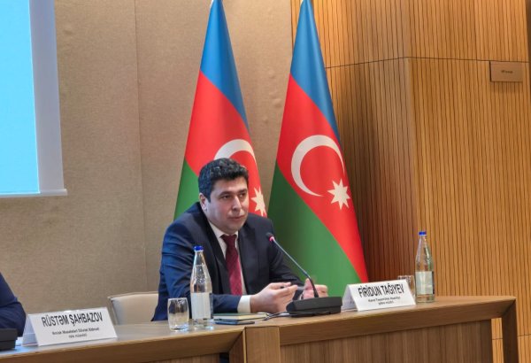 В Азербайджане на землях сельхоз назначения будет разрешено строительство ряда инфраструктур - Фирудин Тагиев