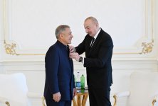 President Ilham Aliyev meets with Rais of Republic of Tatarstan of Russia (PHOTO/VIDEO)
