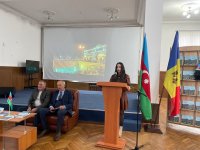 В Кишиневе состоялась презентация книги стихов о Карабахе (ФОТО)
