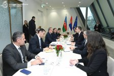 Глава МИД Азербайджана обсудил с сербским коллегой стратегическое партнерство стран (ФОТО)