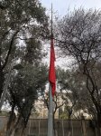 В посольстве Турции в Азербайджане приспущены флаги (ФОТО)