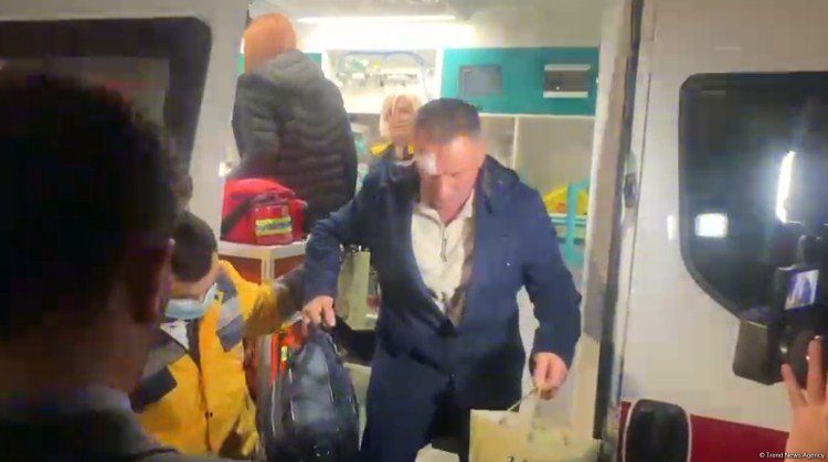 В «Yeni Klinika» доставлены еще 7 пострадавших в авиакатастрофе (ФОТО/ВИДЕО)