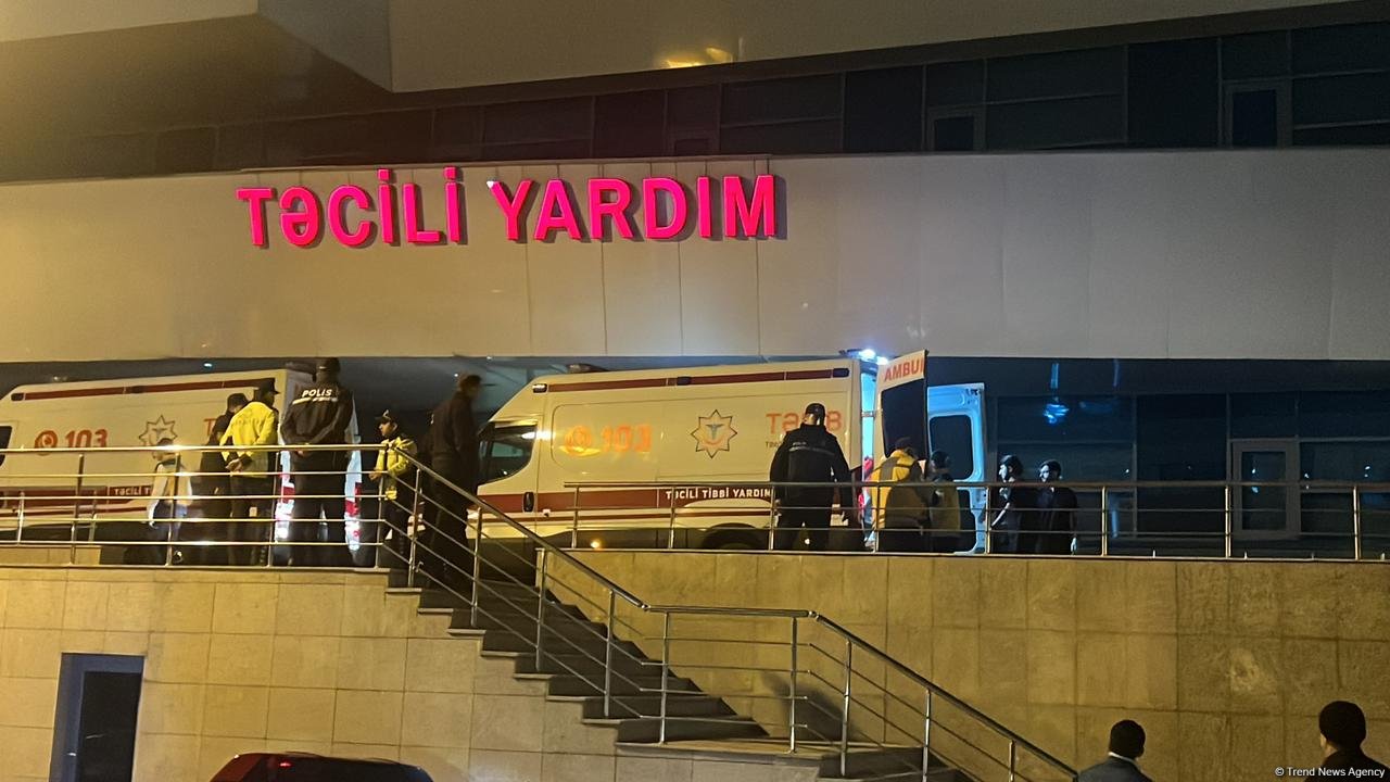 Граждане Азербайджана, пострадавшие в авиакатастрофе, доставлены в "Yeni Klinika" (ФОТО/ВИДЕО)