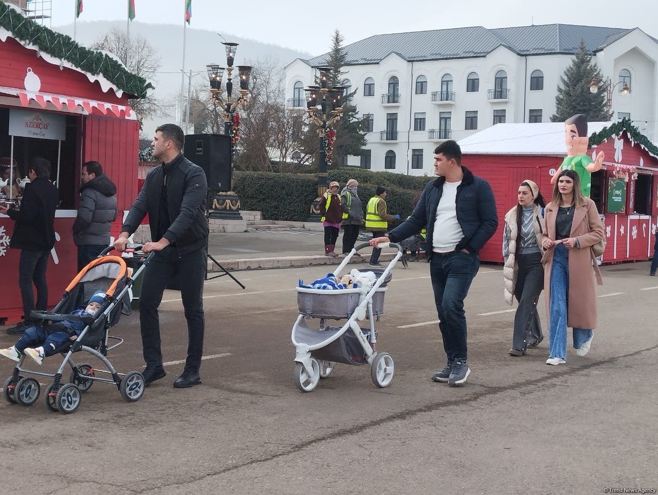 В Ханкенди впервые за 34 года проходит ярмарка "Зимняя сказка" (ФОТО)