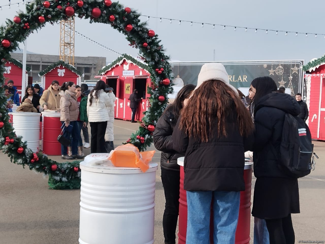 В Ханкенди впервые за 34 года проходит ярмарка "Зимняя сказка" (ФОТО)