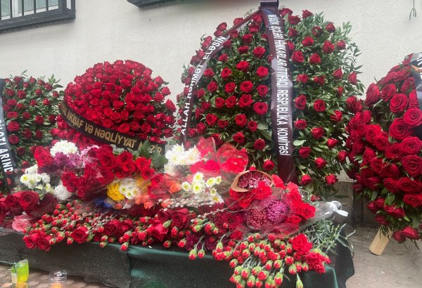 Azerbaijan's Baku honors memory of fallen AZAL pilot crashed in Aktau (PHOTO)