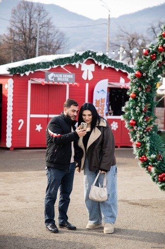 В Ханкенди проходит ярмарка "Зимняя сказка" (ФОТО)
