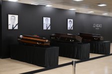 Президент Ильхам Алиев и Первая леди Мехрибан Алиева приняли участие в церемонии прощания с членами экипажа, погибшими в авиакатастрофе (ФОТО/ВИДЕО)