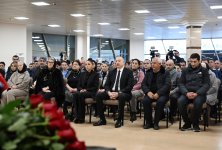 Президент Ильхам Алиев и Первая леди Мехрибан Алиева приняли участие в церемонии прощания с членами экипажа, погибшими в авиакатастрофе (ФОТО/ВИДЕО)