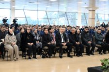 Президент Ильхам Алиев и Первая леди Мехрибан Алиева приняли участие в церемонии прощания с членами экипажа, погибшими в авиакатастрофе (ФОТО/ВИДЕО)
