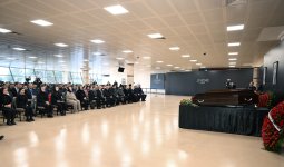 Президент Ильхам Алиев и Первая леди Мехрибан Алиева приняли участие в церемонии прощания с членами экипажа, погибшими в авиакатастрофе (ФОТО/ВИДЕО)