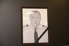 В Баку состоялась церемония прощания с членами экипажа, погибшими при крушении самолета AZAL (ФОТО)