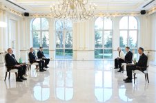 Президент Ильхам Алиев принял верительные грамоты нового посла Литвы (ФОТО/ВИДЕО)
