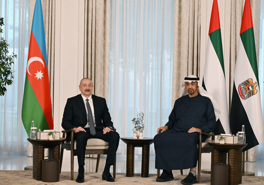 Состоялась встреча Президента Ильхама Алиева с Президентом ОАЭ Шейхом Мухаммедом бен Заидом Аль Нахайяном (ФОТО/ВИДЕО)