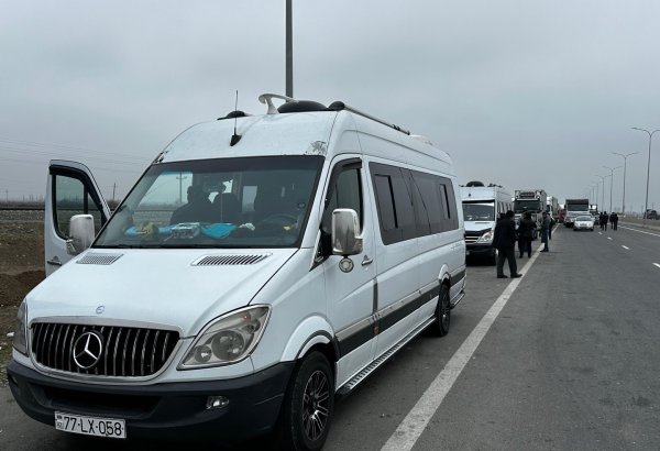 Очередная группа бывших вынужденных переселенцев прибыла в Ходжалинский район  (ФОТО)