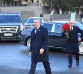 Азербайджанский народ чтит светлую память жертв трагедии 20 Января (ФОТО)