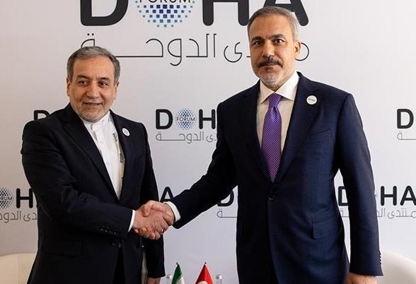 Turkish FM makes phone call to his Iranian counterpart