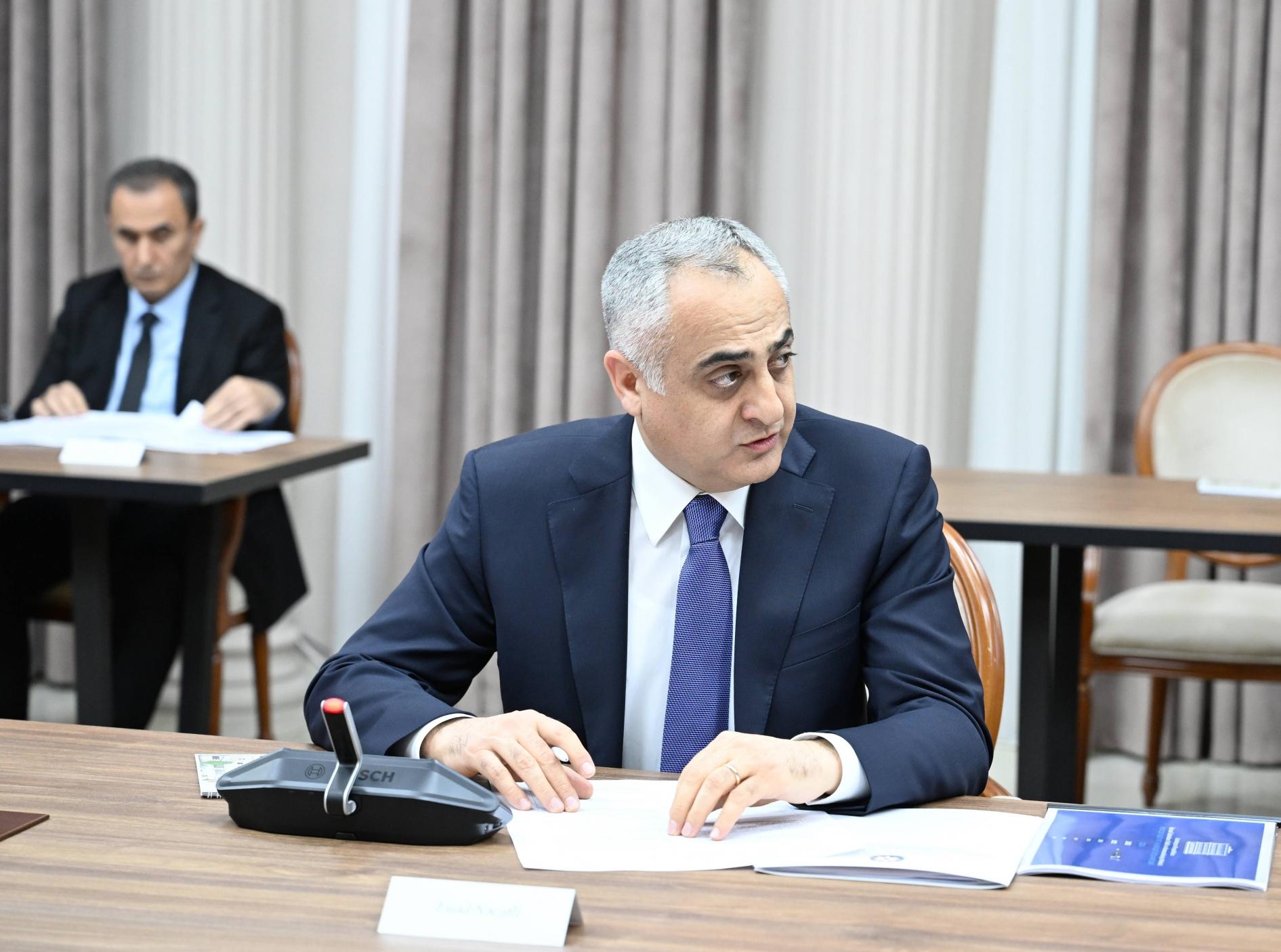Azerbaijan convenes economic council meeting (PHOTO)