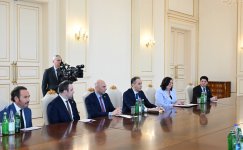 Президент Ильхам Алиев принял соучредителя и члена правления Израильского экономического форума (ФОТО/ВИДЕО)