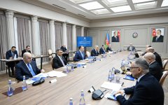 Azerbaijan convenes economic council meeting (PHOTO)