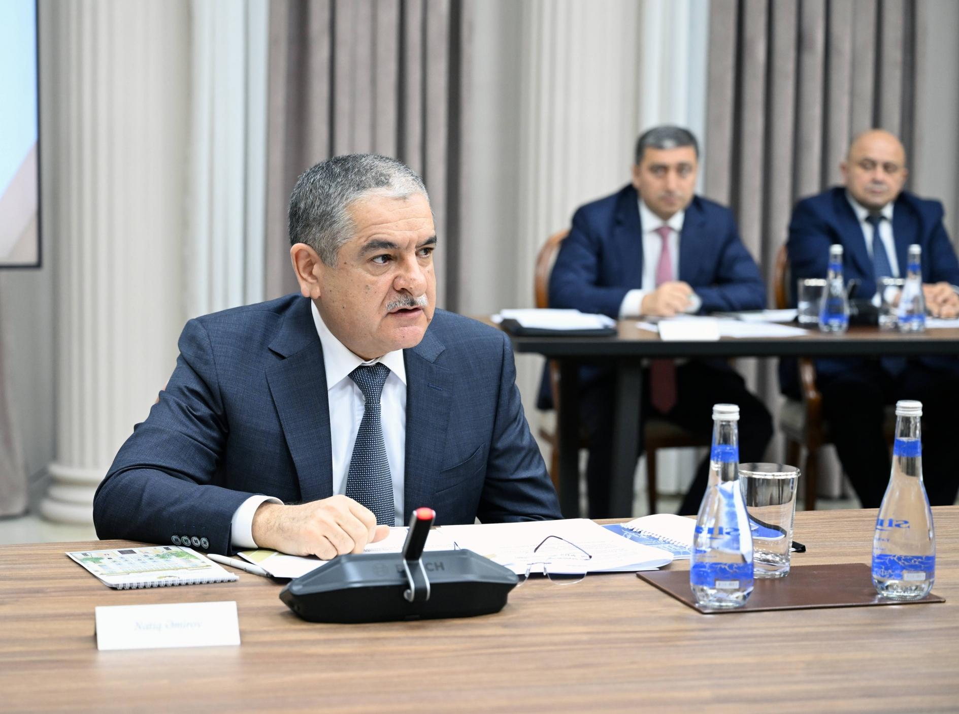 Azerbaijan convenes economic council meeting (PHOTO)
