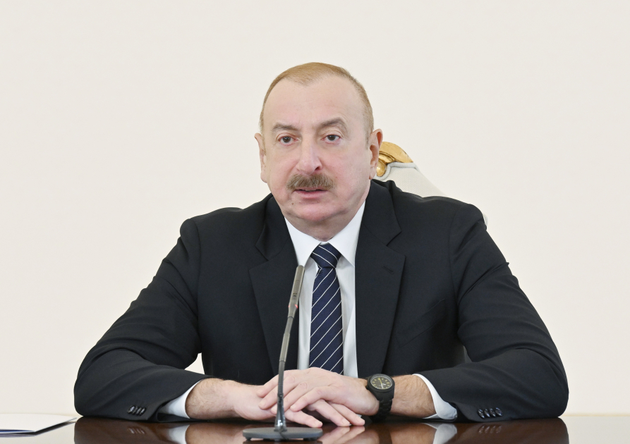 Президент Ильхам Алиев провел совещание, посвященное вопросам транспорта (ФОТО/ВИДЕО)