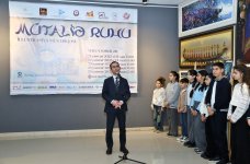Итоговые выставки в Баку - сохранение традиции иллюстрации, добавляющей книгам цвета и жизни (ФОТО)