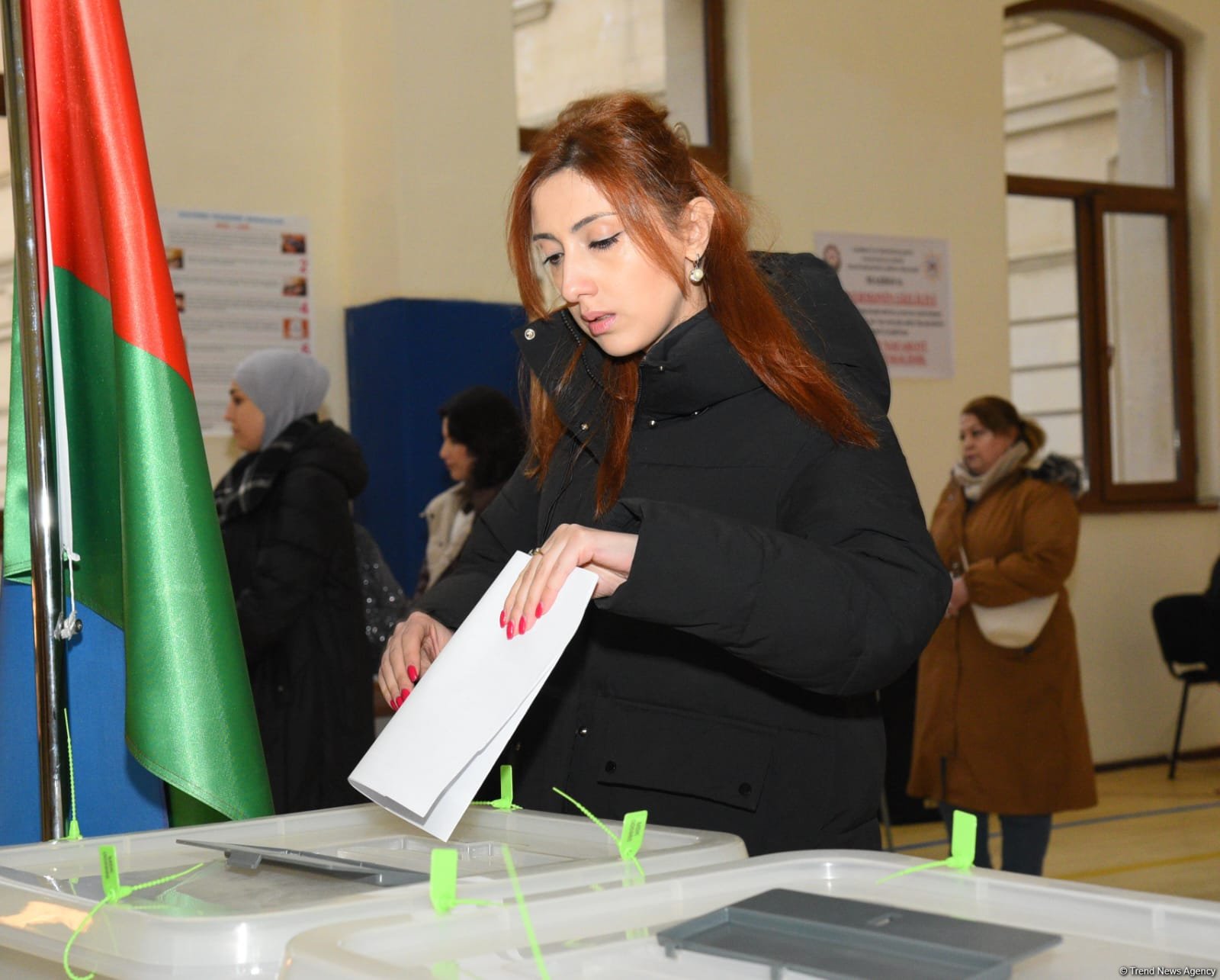 Завершилось голосование на муниципальных выборах в Азербайджане (Обновлено) (ФОТО)