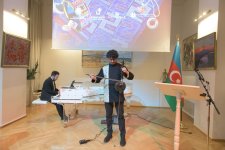 Коллекция Magic Carpet, вдохновленная карабахским ковром "Варни"  представлена в Вене (ФОТО)