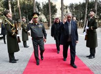 Azerbaijan, Bahrain mull over military cooperation (PHOTO)