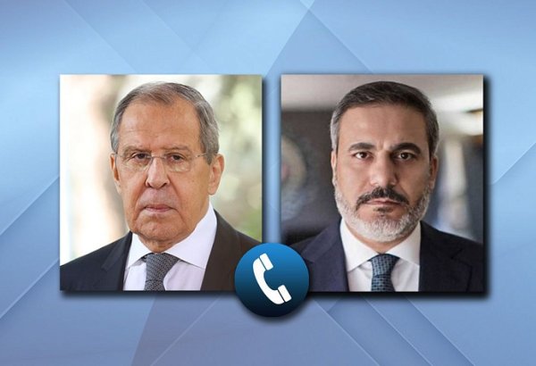 Главы МИД России и Турции обсудили ситуацию в Сирии