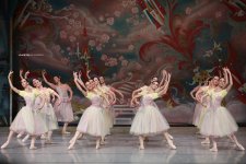 Чудесное преображение в Баку - волшебные декорации, превращение куклы в принца (ФОТО)