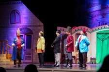 85-летний юбилей Джаннет Селимовой отметили спектаклем "Не та, так эта" (ФОТО)