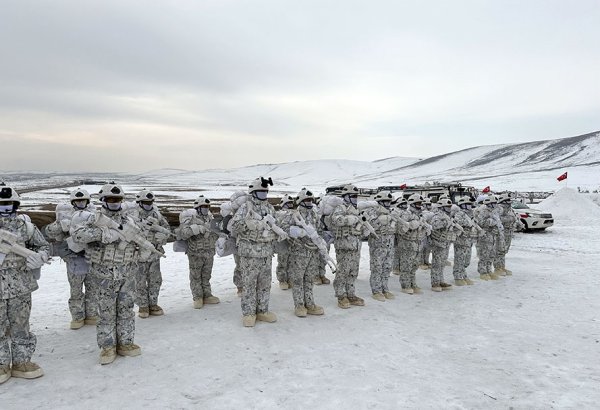 Azerbaijani Army holds Winter Exercise 2025 distinguished visitors day in Turkiye (PHOTO)