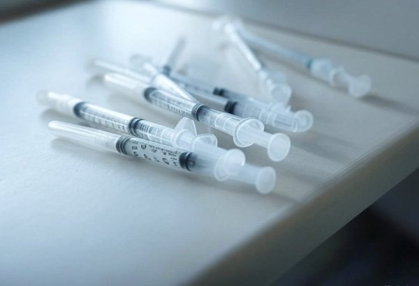 В Азербайджан будут завезены специальные шприцы для борьбы со СПИДом (ФОТО)