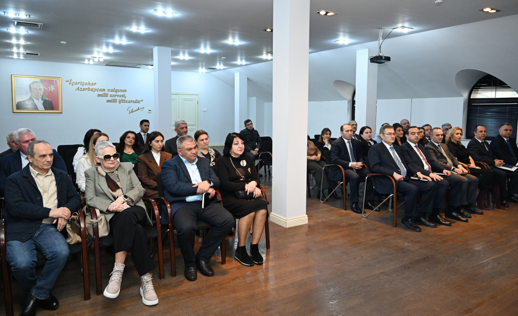 Новый председатель правления Управления Государственного историко-архитектурного заповедника "Ичеришехер" представлен коллективу (ФОТО)