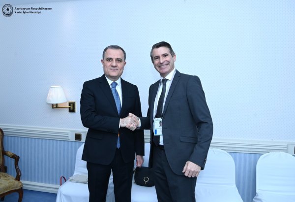 Azerbaijani FM brainstorms regional partnership avenues with Bavarian minister