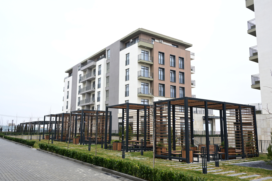 President Ilham Aliyev, First Lady Mehriban Aliyeva inspect conditions at "Aghdam Residence" residential complex (PHOTO/VIDEO)