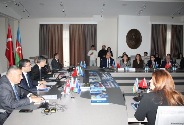 Baku hosts round table of Azerbaijani-Turkish media platform (PHOTO)