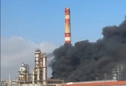 Пожар на нефтеперерабатывающем заводе в Баку потушен (ФОТО/ВИДЕО) (Обновлено)