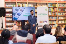 bp presents books of Azerbaijan’s contemporary literature representatives (PHOTO)