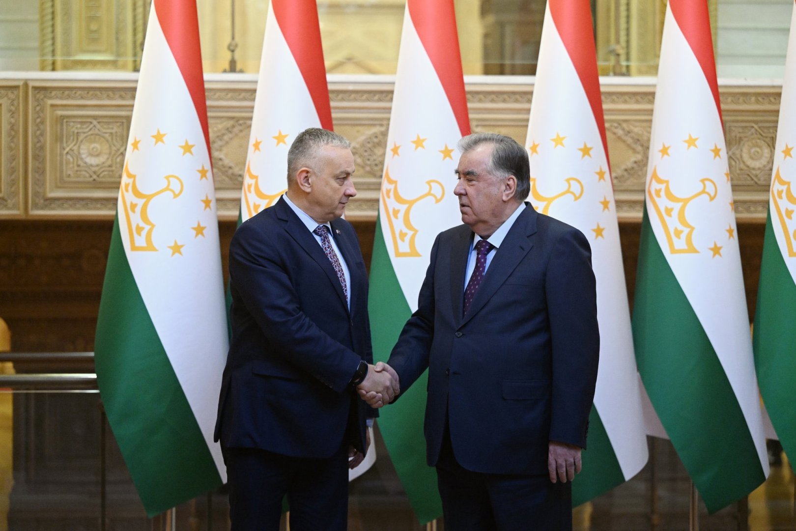 EU commissioner discusses energy and trade ties with Tajikistan