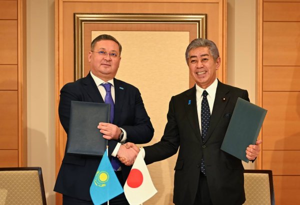 Kazakhstan, Japan seal deal to to whip up nuclear energy specialists