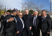 Президент Ильхам Алиев и Первая леди Мехрибан Алиева зажгли новрузовский костер вместе с жителями села Гасанриз Агдеринского района (ВИДЕО/ФОТО)