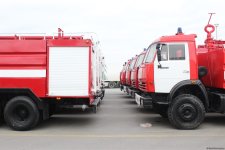 Азербайджан направил материально-техническую помощь в Кыргызстан (ФОТО)