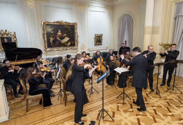 Music in the museum – элитарный Баку в классической музыке и картинах (ФОТО)