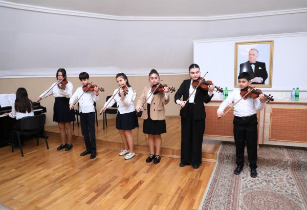 В Гяндже прошел творческий Infoday с участием одаренных детей (ФОТО)